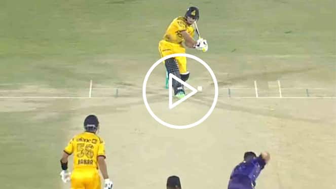 [Watch] Saim Ayub Launches Mohammad Amir For A Massive Six In PSL 2024 Encounter